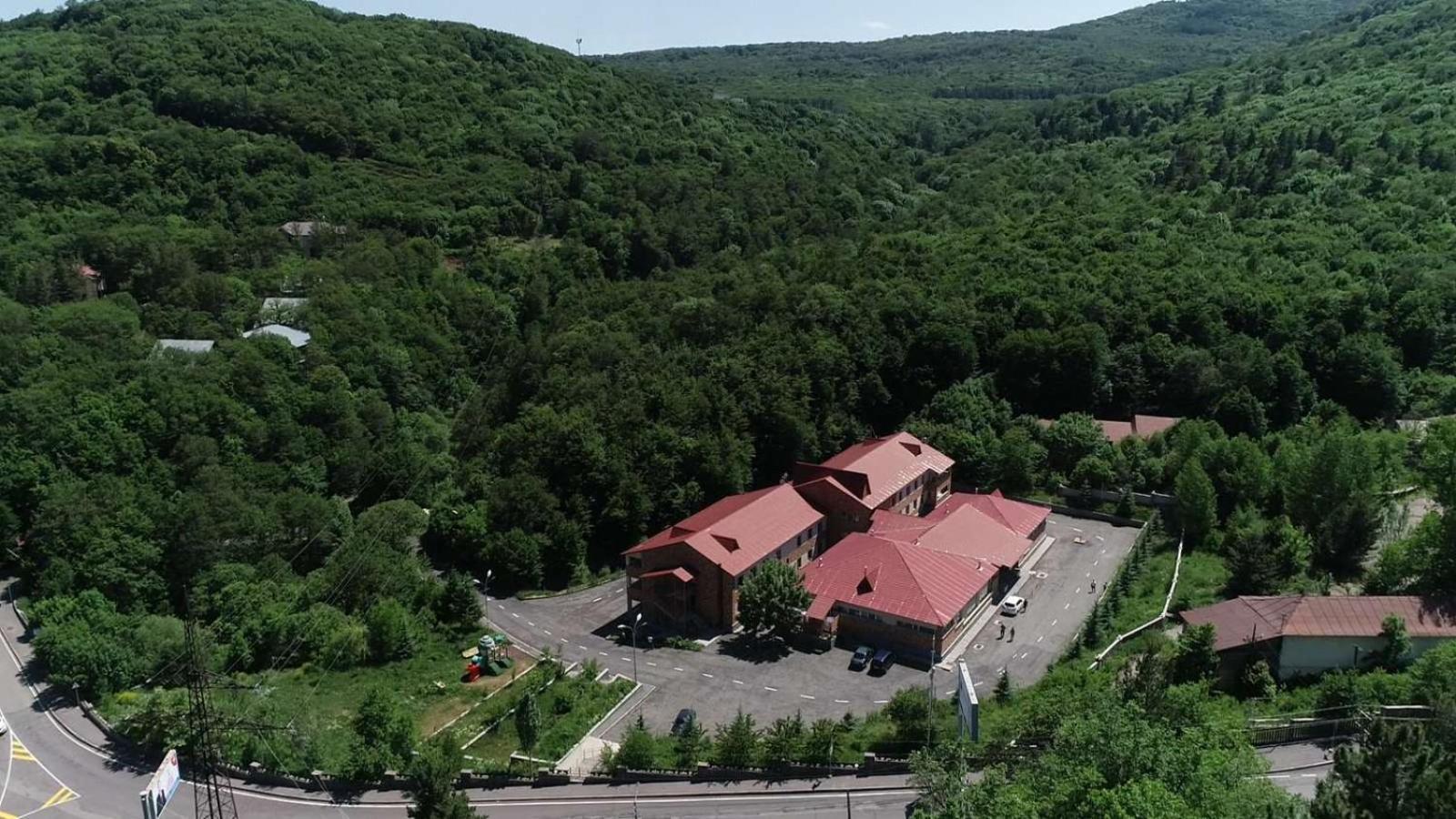 Tsaghkahovit Hotel Tsaghkadzor Exterior foto